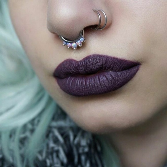 ✖SOLD✖ Lime Crime Jinx Velvetine Liquid Lipstick - Picture 5 of 8